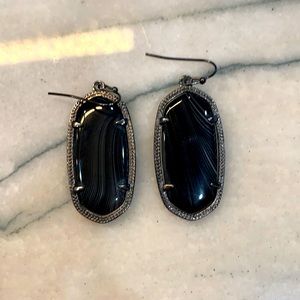 Kendra Scott black